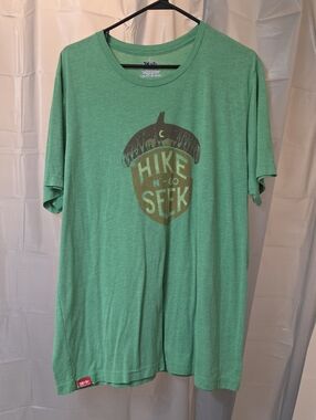 Hike N' Go Seek Graphic Crewneck T-Shirt - Green